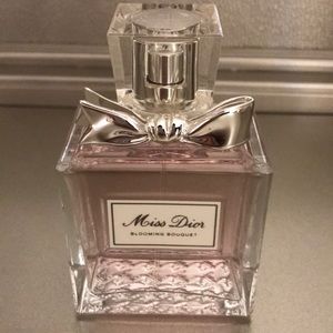 Miss Dior blooming bouquet